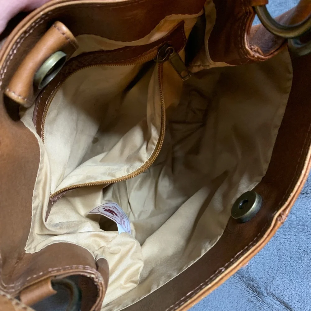 Vintage American Angel Tan Leather Shoulder Bag - Picture 6 of 10